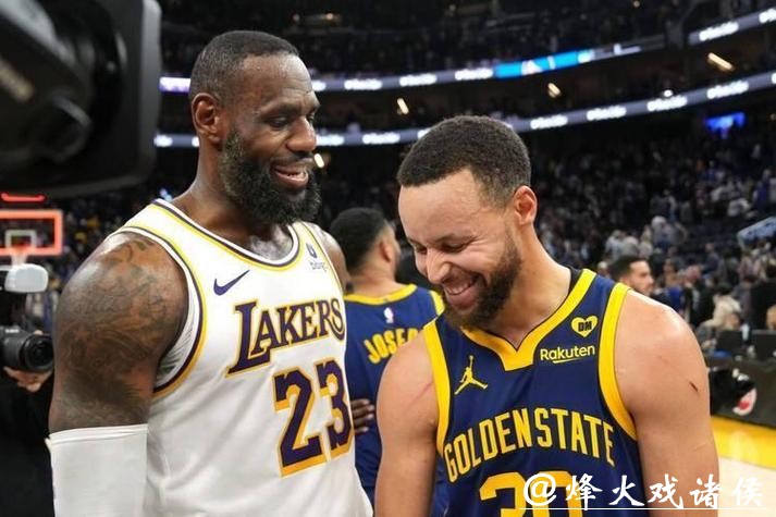 内讧传闻推动詹皇离开湖人?名记:或最终联手库里 内讧传闻推动詹皇离开湖人?名记:或最终联手库里